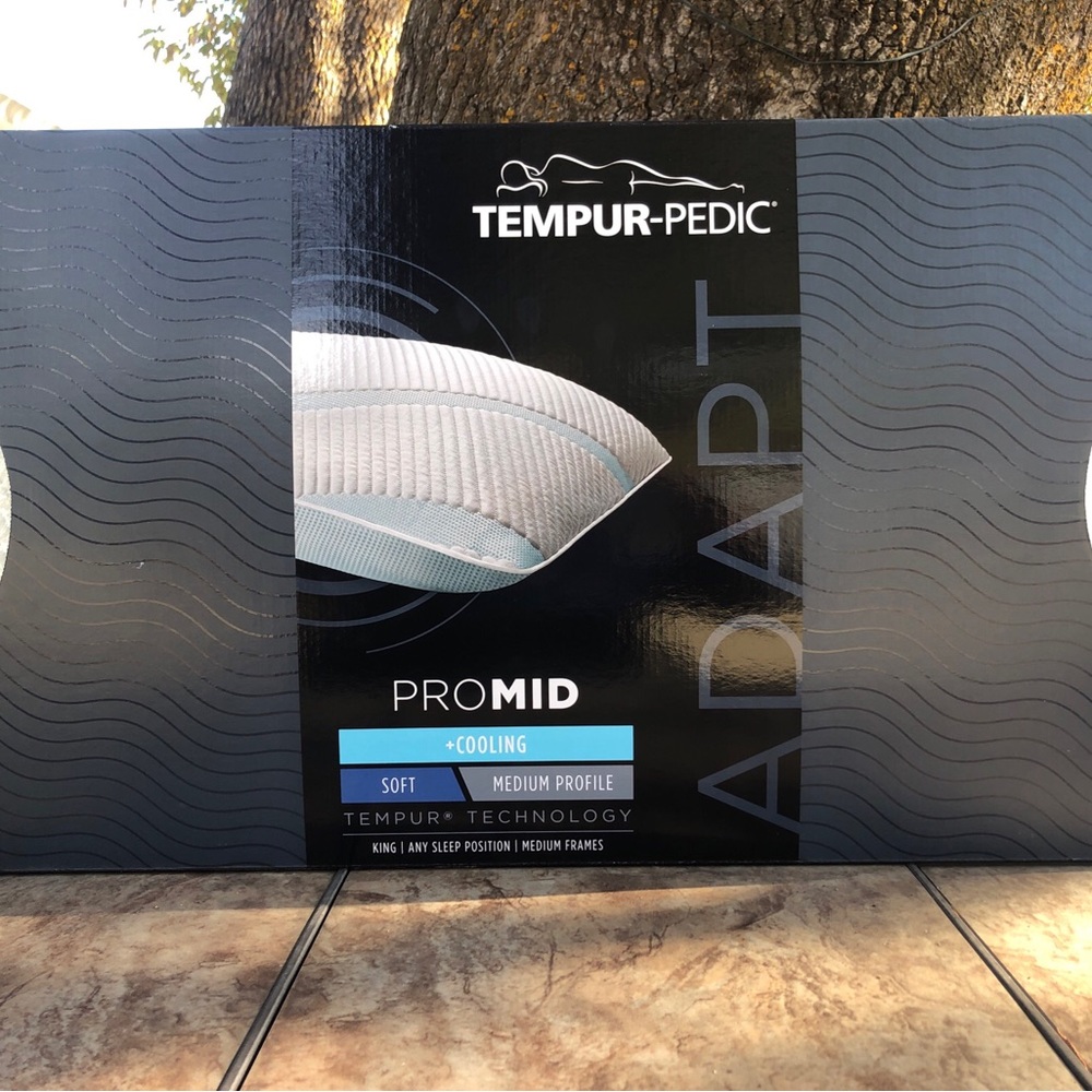 Tempurpedic Pillow Adapt ProMid King Size Cooling Pillow Brand New